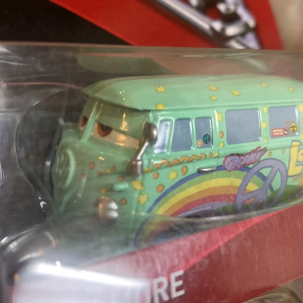 Disney Pixar Cars - Supercharged Fillmore Love Bus Pit Crew Member - Diecast NEW